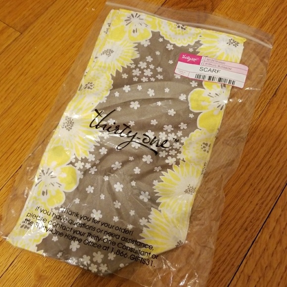 31 items - Picture 2 of 2